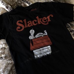 Forever 21 Men’s Peanuts Snoopy Slacker Tee